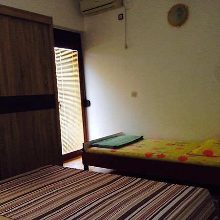 Apartments Svorcan Budva Phòng bức ảnh